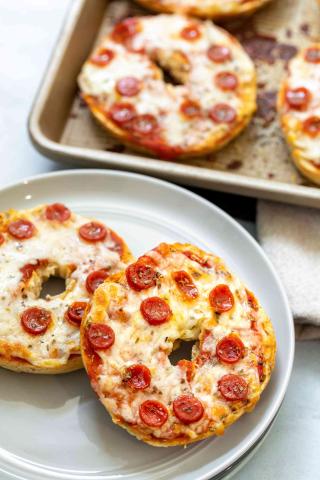 Foodie Fun: Pizza Bagels