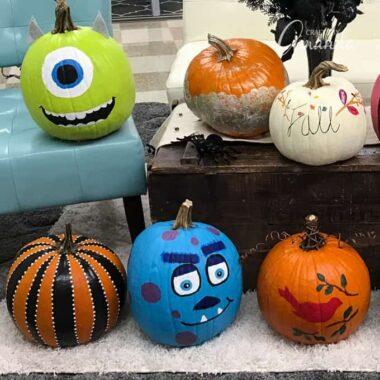 6 pumpkins painted for Halloween